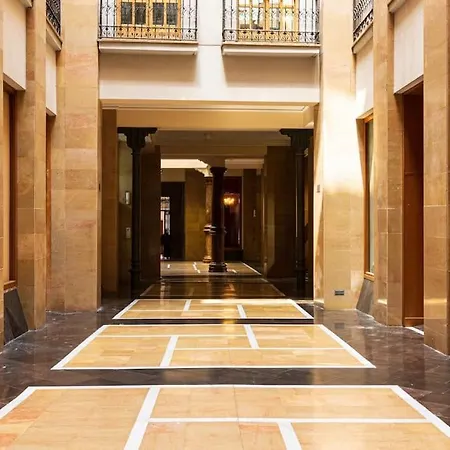 Tres Dormitorios, 2 Banos Pza Espana Con Garage Appartement *