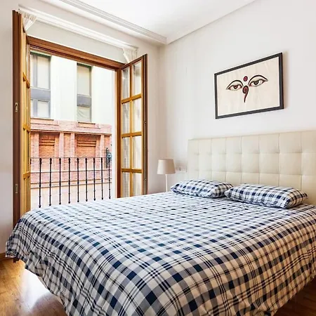 Tres Dormitorios, 2 Banos Pza Espana Con Garage Zaragoza