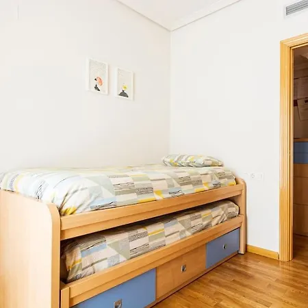 Tres Dormitorios, 2 Banos Pza Espana Con Garage Zaragoza