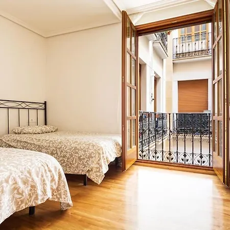 Appartement Tres Dormitorios, 2 Banos Pza Espana Con Garage